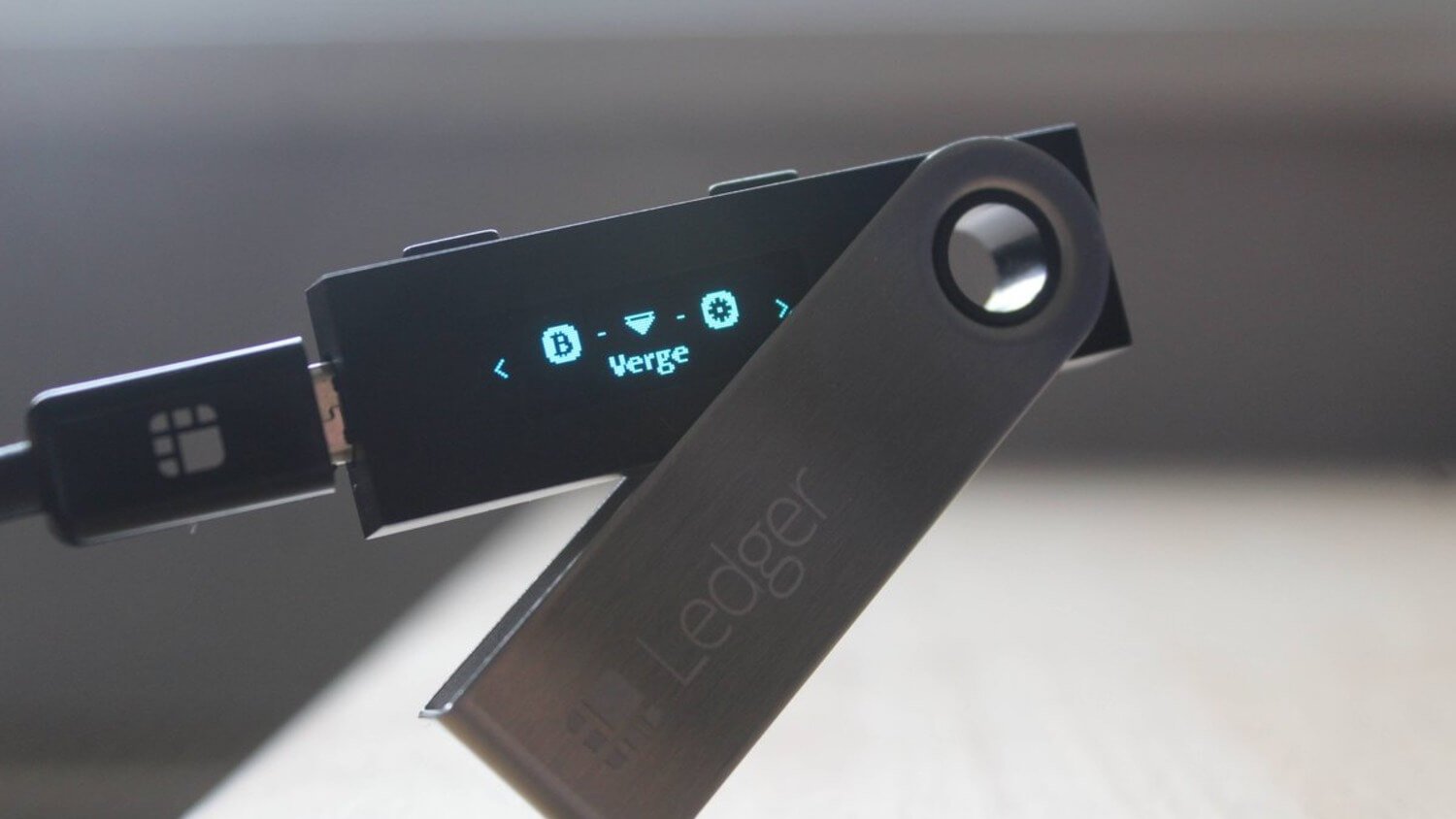 Ledger кошелек криптовалюты Биткоин