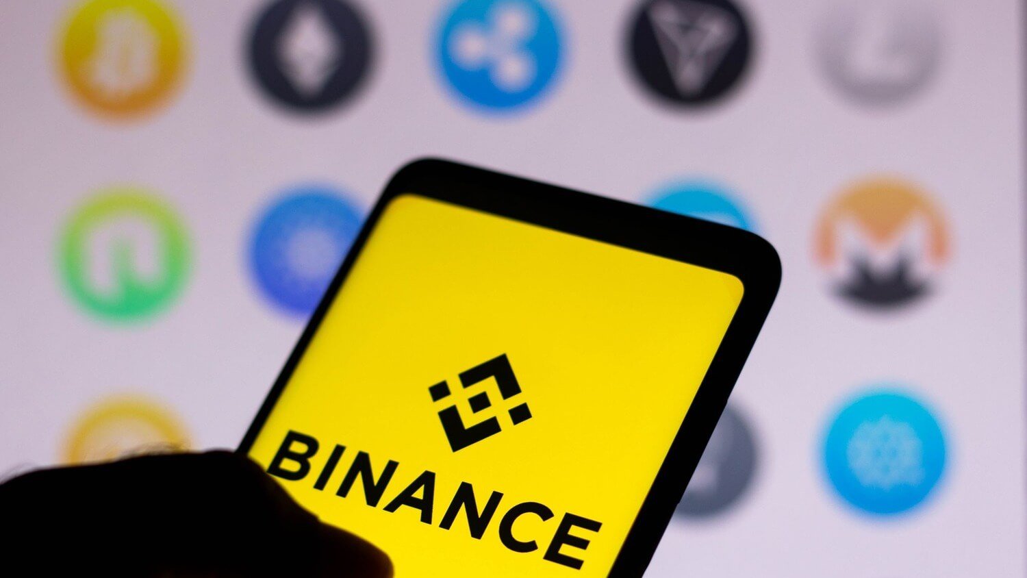 Чем ответил руководитель криптобиржи Binance. Логотип криптовалютной биржи Binance. Фото.