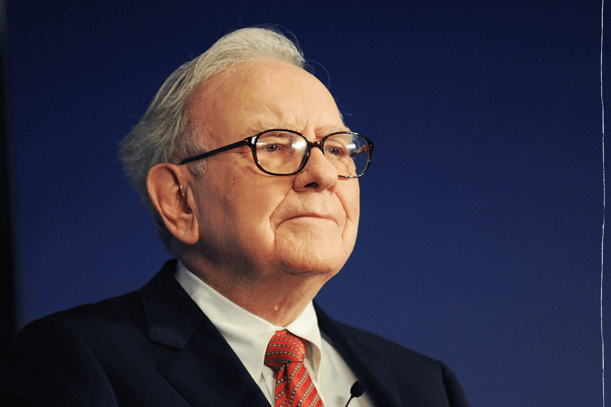 Акции Berkshire Hathaway обесценились на 99 процентов по отношению к Биткоину за девять лет. Что это значит? Инвестор Уоррен Баффетт. Фото.