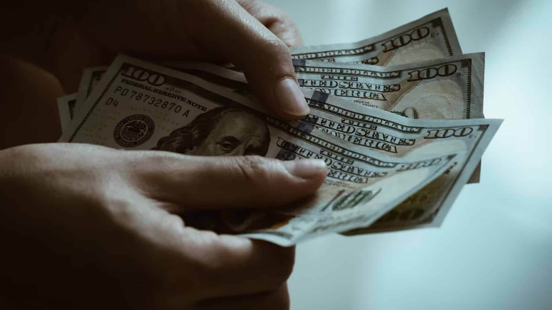 КРИПТОЖМЫХ / Одобрение продажи биткоинов Silk Road на 6.5 миллиарда и популярность крипты из-за победы Трампа. Финансовые консультанты готовы инвестировать в крипту после победы Трампа: результаты опроса Bitwise. КРИПТОЖМЫХ / Одобрение продажи биткоинов Silk Road на 6.5 миллиарда и популярность крипты из-за победы Трампа. Финансовые консультанты готовы инвестировать в крипту после победы Трампа: результаты опроса Bitwise. Фото.