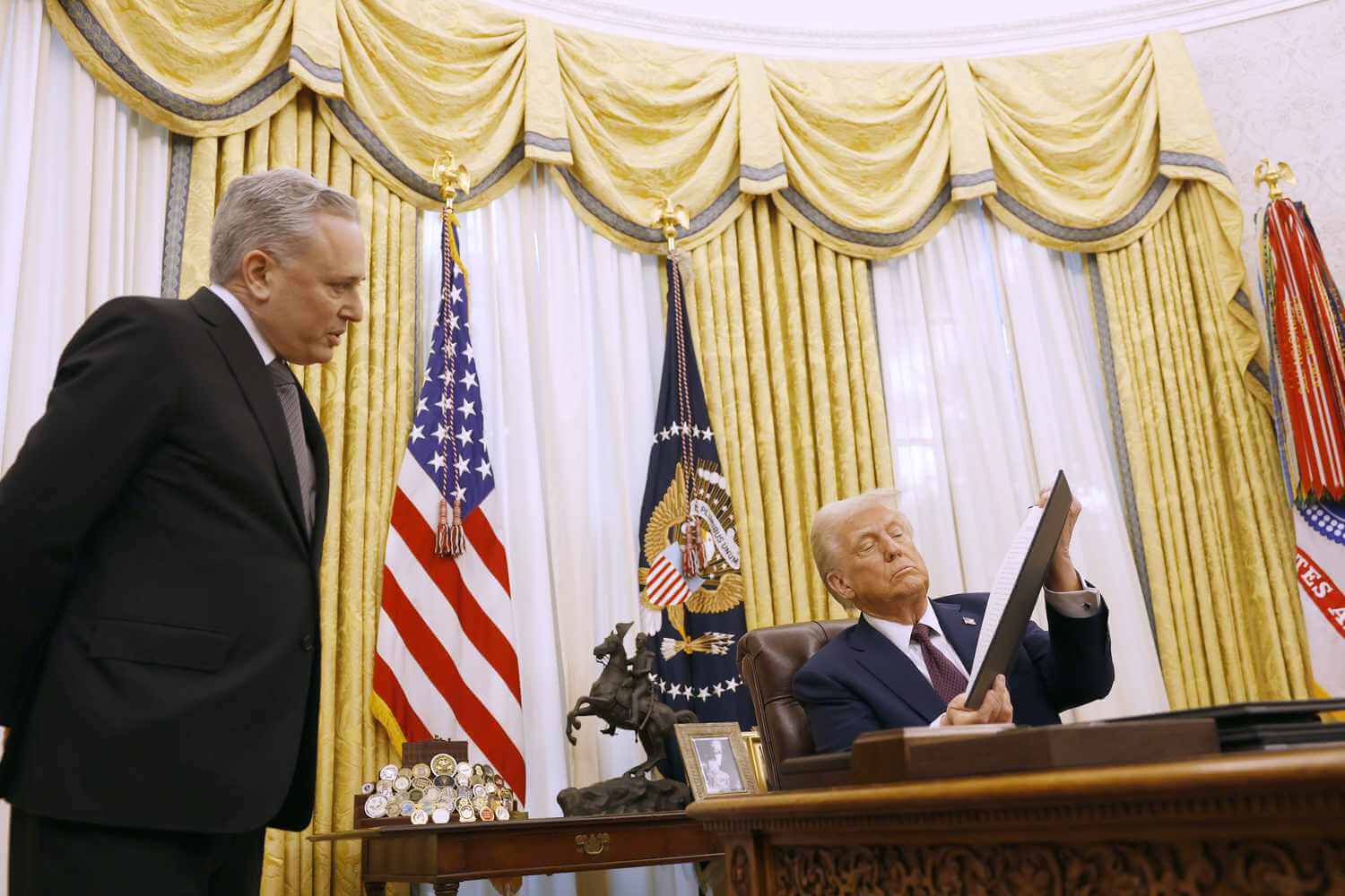 Каким будет курс Биткоина через несколько лет? Президент США Дональд Трамп и ответственный за политику в крипте и ИИ Дэвид Сакс. Фото.