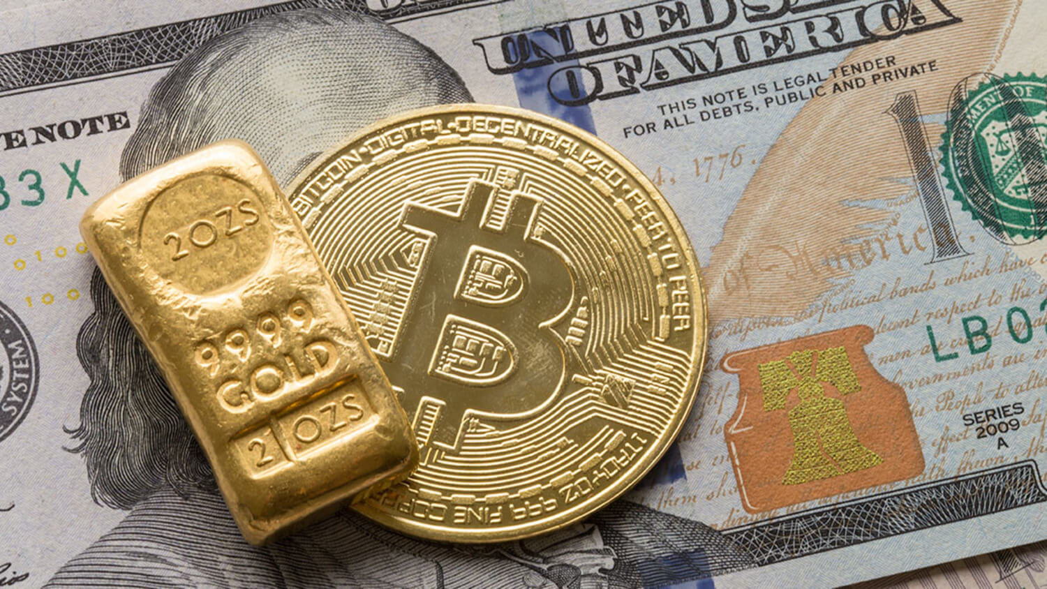 КРИПТОЖМЫХ / Возможный пик буллрана для Биткоина, снижение ставки ФРС США и красный октябрь. Руководитель BlackRock заявил о массовом переходе инвесторов в криптовалюты и золото. Что происходит? Фото.